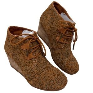 Toms Kala Ortholite Tan Black Mini Cheetah Suede Wedge Comfort Bootie Size 7 NWT